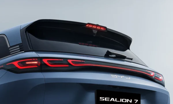 BYD - SEALION 07 DM-i